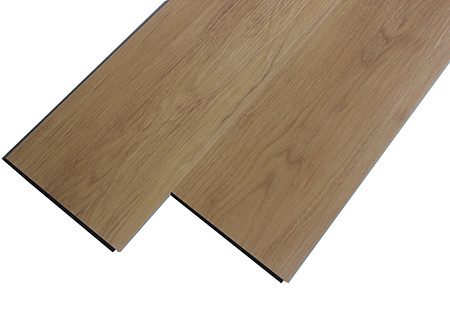 Core Rigid PVC Laminate Flooring Tebal 4-8mm Kurang Ekspansi Dampak Tahan