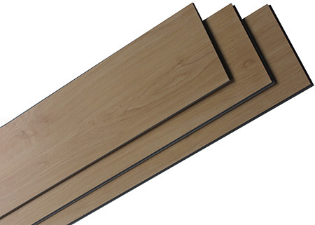 Anti Slip PVC Laminate Flooring Ukuran Disesuaikan Dengan Klik Kunci / Lapisan UV Selesai
